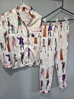 SheShow Taylor Swift Eras Tour Silky Satin Pajamas Set YOUTH LARGE   White